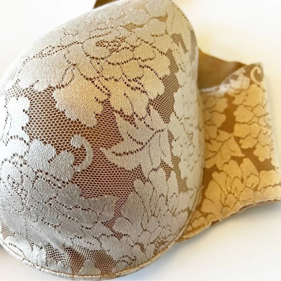 Soma Vanishing Back Beige Lace Print Bra Size 40C Underwire Support Minimizer - Picture 8 of 8